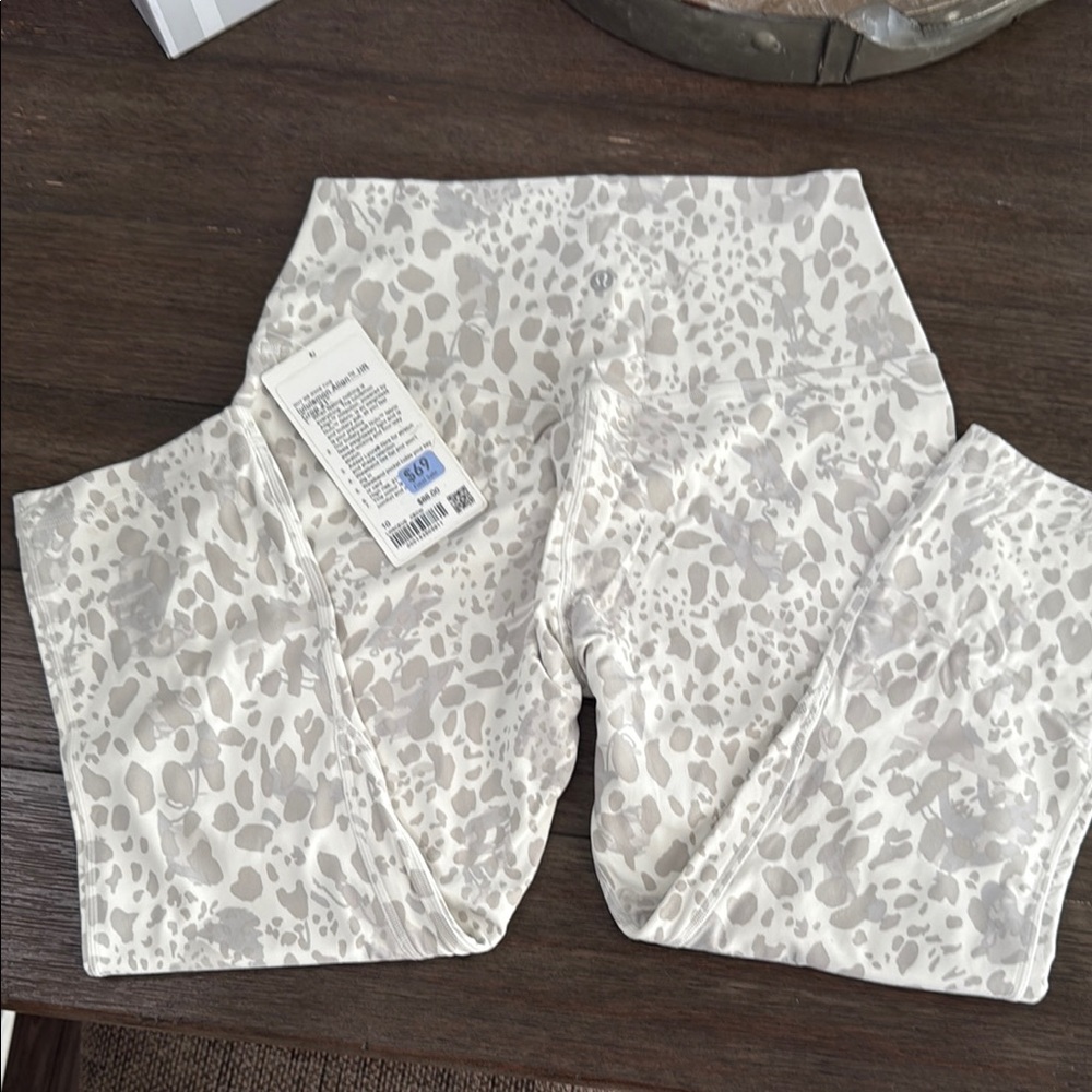 Lululemon Athletica Gray and White Leggings with Abstract Design